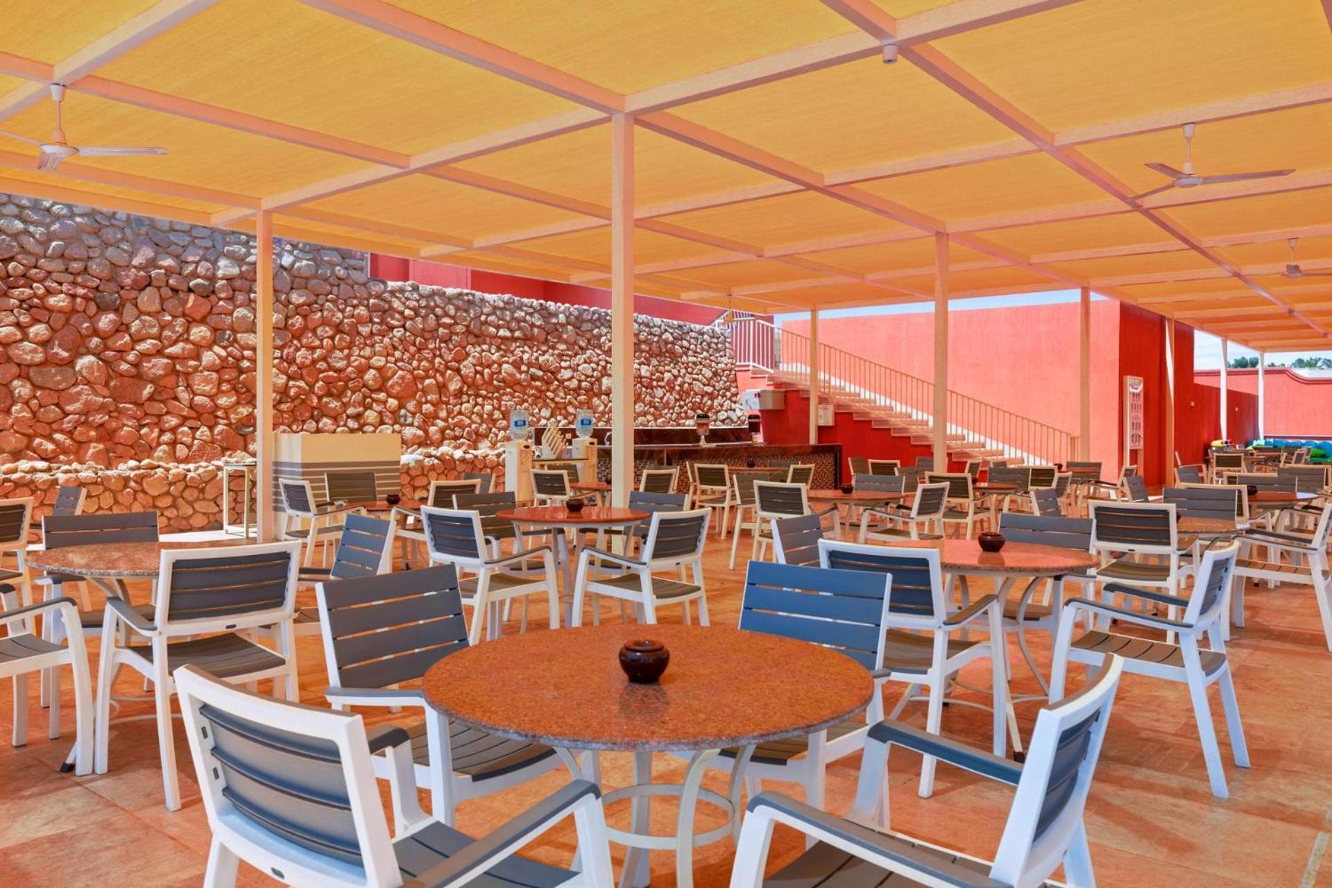 Pickalbatros Laguna Vista Aqua Park Sharm El Sheikk Exterior foto The terrace of the hotel