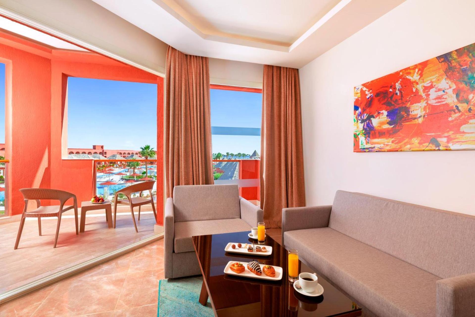 Pickalbatros Laguna Vista Aqua Park Sharm El Sheikk Exterior foto A room at the resort